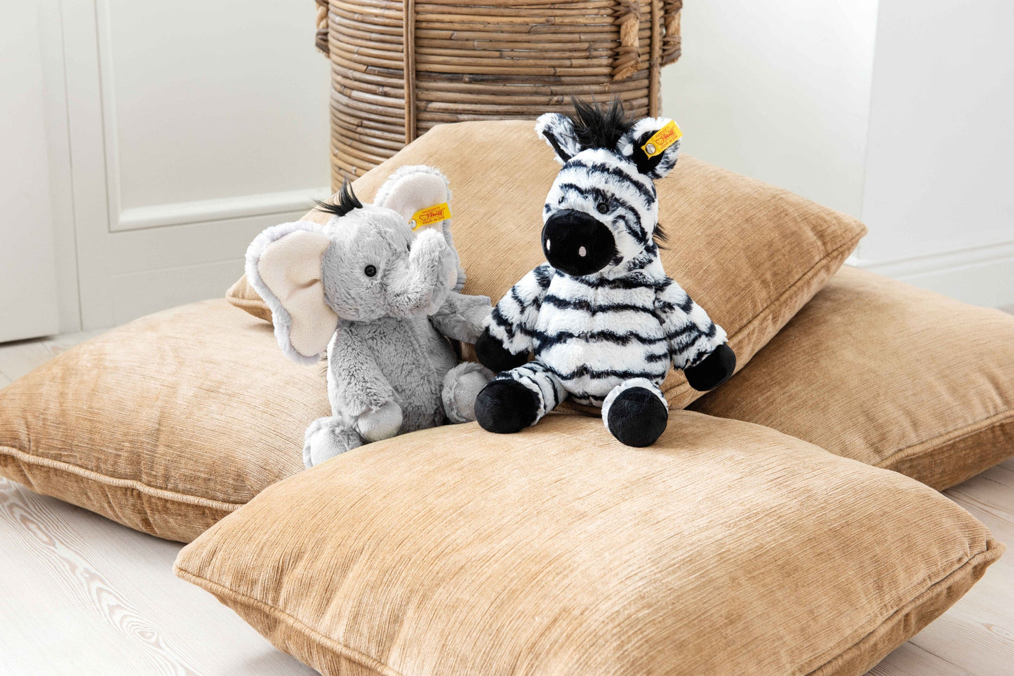 Soft cuddly Ella Elefant - von steiff